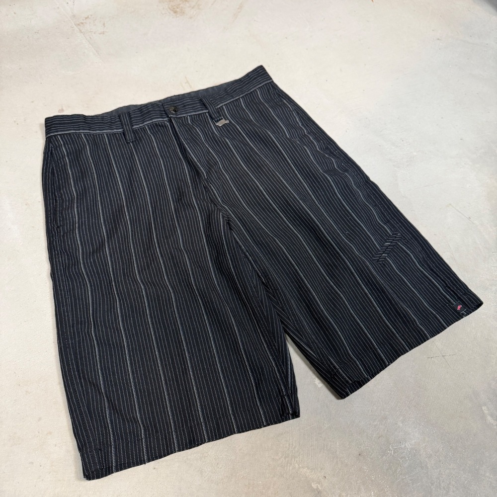 Tony Hawk Mens Black Pinstripe Skate Shorts Size 32 Embroidered Logo Streetwear